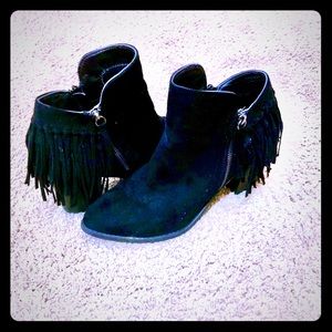 Nordstrom’s Black fringe booties🌈